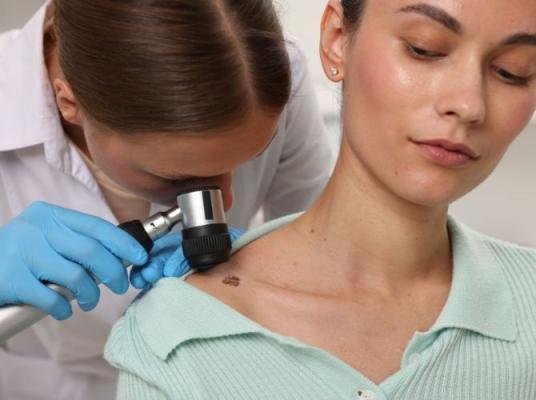 Understanding Melanoma &amp; Risk Factors